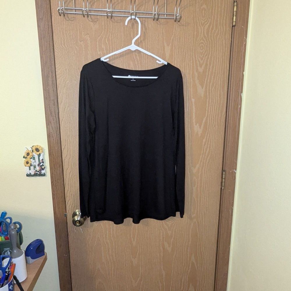 Stylus - Black Boat Neck Long Sleeved Lightweight Top - Women's XL